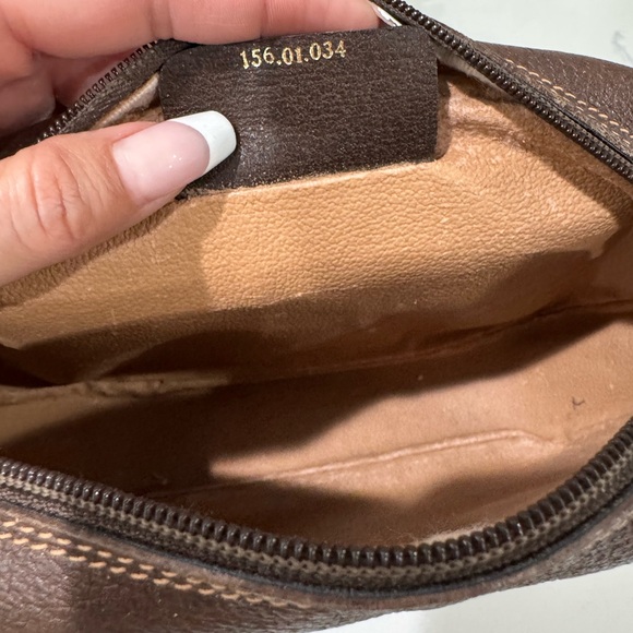SOLD-Authentic Vintage Gucci Brown Monogram Wristlet Bag - Picture 14 of 16